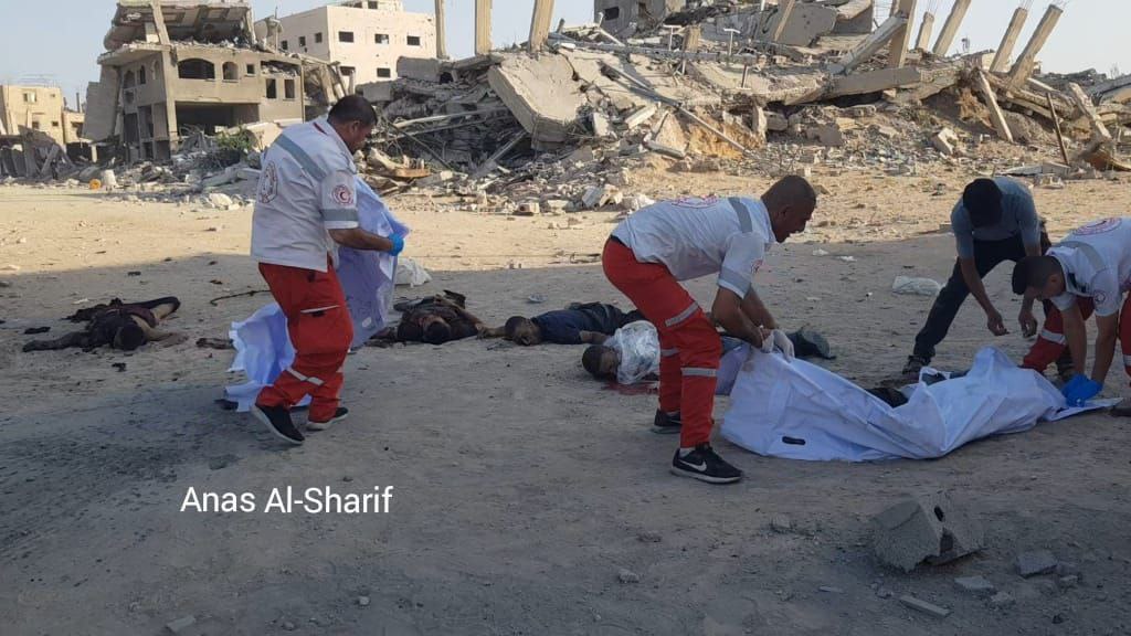 Pictures || A massacre against aid insurance elements in northern Gaza 8 martyrs and injured in the