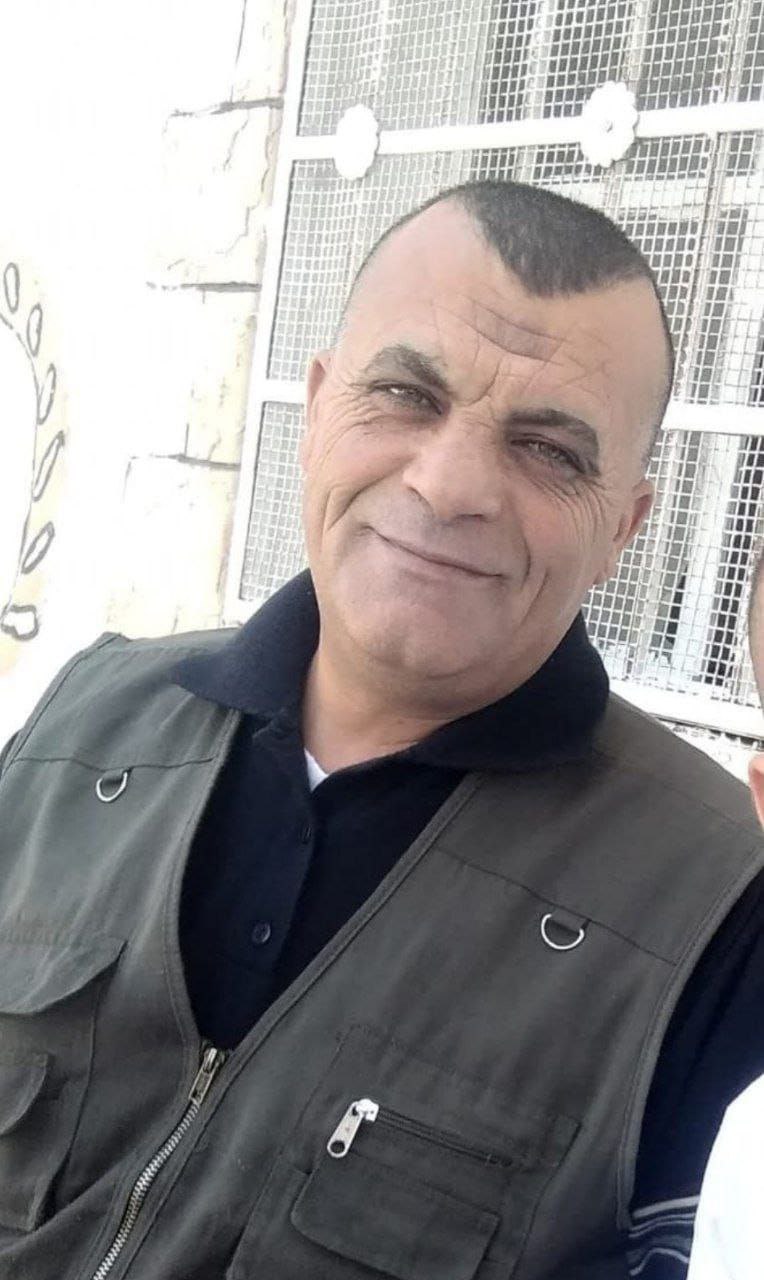 A new crime ... the martyrdom of Ahmed Ali Al -Amor, 55, was shot by the occupation army and then ra