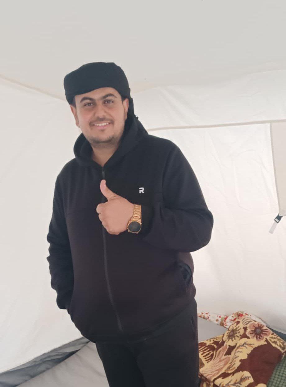 Image of the martyr/ Mohamed Ramzi Tanboura, who rose this evening after targeting his tent in the N