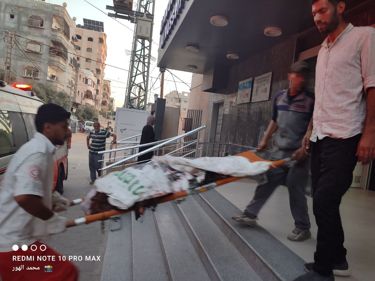 4 Martyrs of Al -Awda Hospital in Al -Nusayrat, as a result of the targeting of the aid of death in