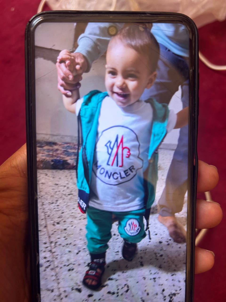The loss of the child, Muhammad Dahlan, who is one and a half years old, is missing two hours near t