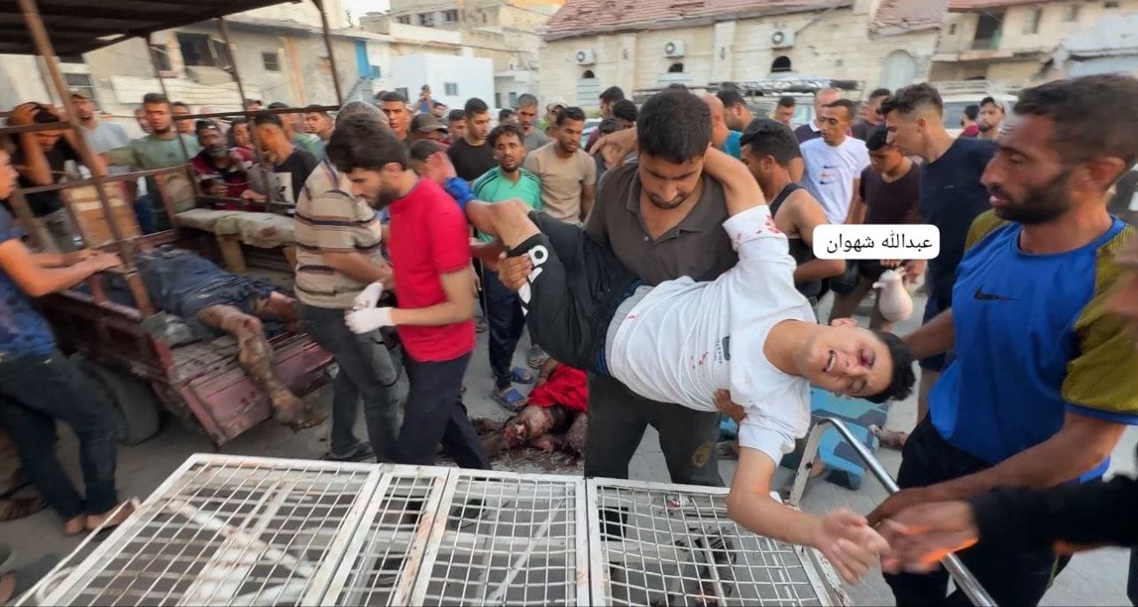 3 Martyrs and a number of wounded by the occupation bombing a gathering of Palestinians in the vicin
