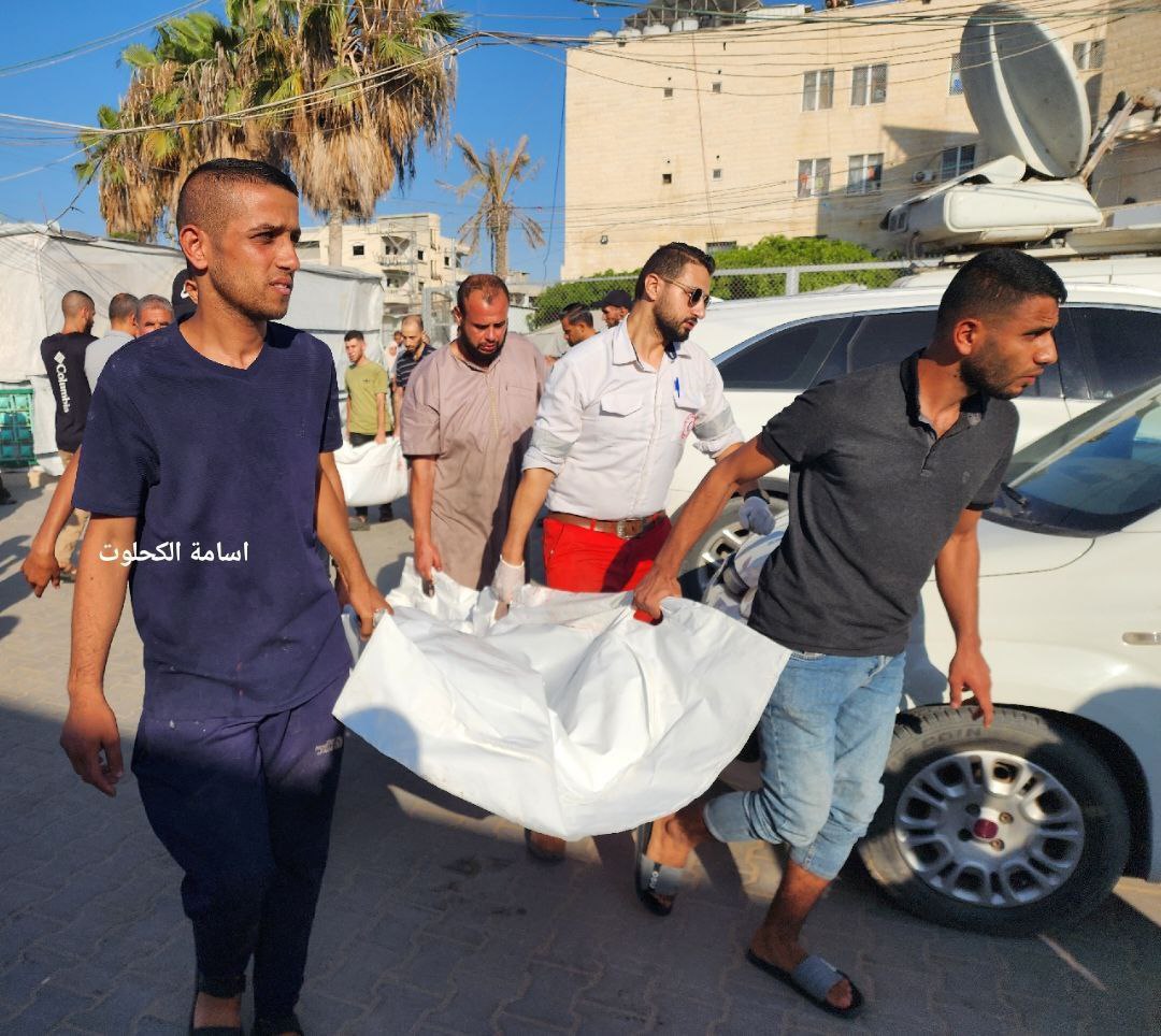 3 martyrs were killed during the Israeli occupation's attack on the "Abu 'Eisheh" cafe, next to the
