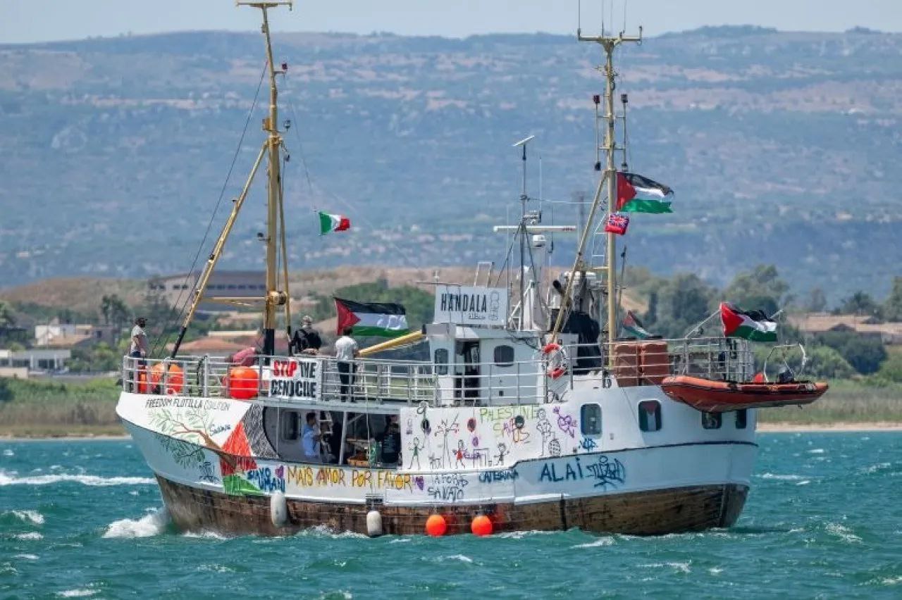 The "Hind Ragab" Foundation raises a criminal complaint in Britain against the "Sayette 13" unit of