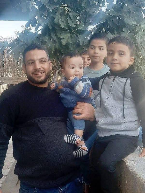 Photo The martyr Rami Mustafa Al -Lahham and his children Mustafa, Dina, Hamza and Anas as a result