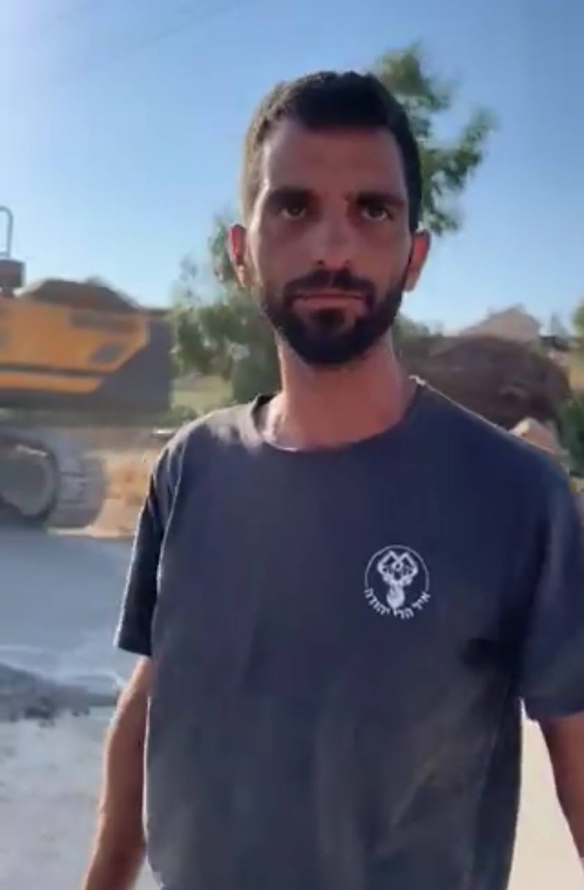 The settler "Yanon Levy", who shot towards the martyr, the return of Al -Hathalin in the village of
