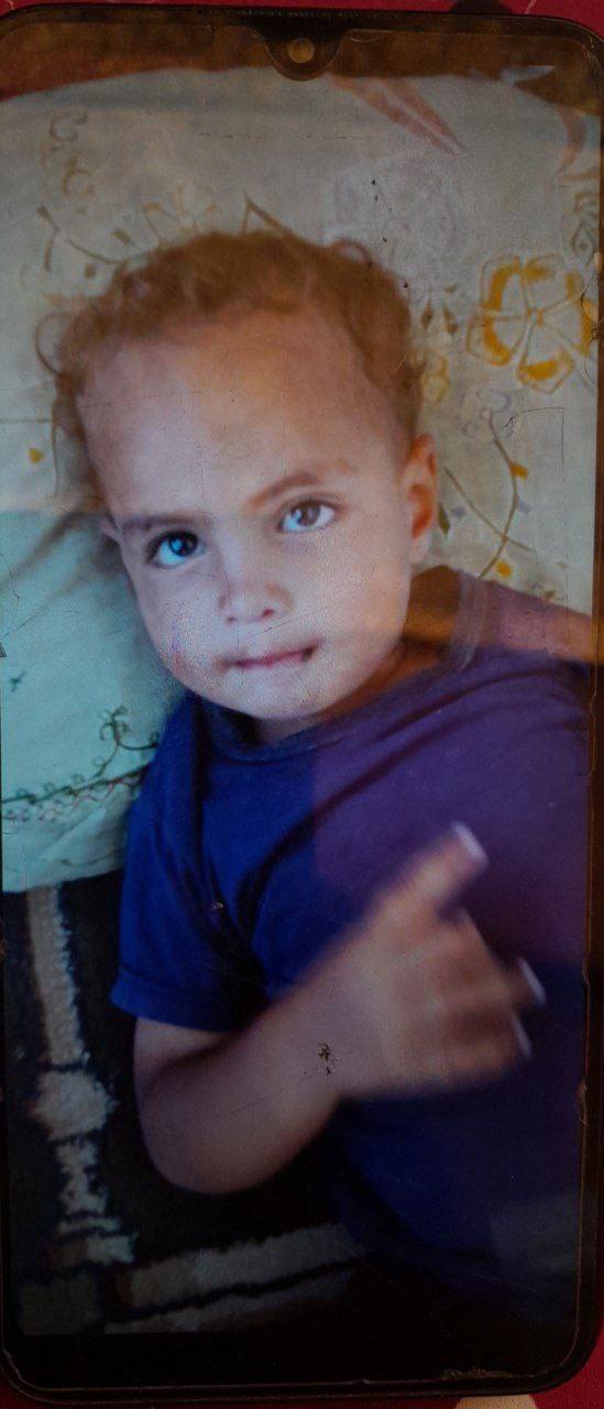 A child was found in the Al -Farouq Mosque in Khan Yunis Street, Al -Nass Street, opposite the Garde